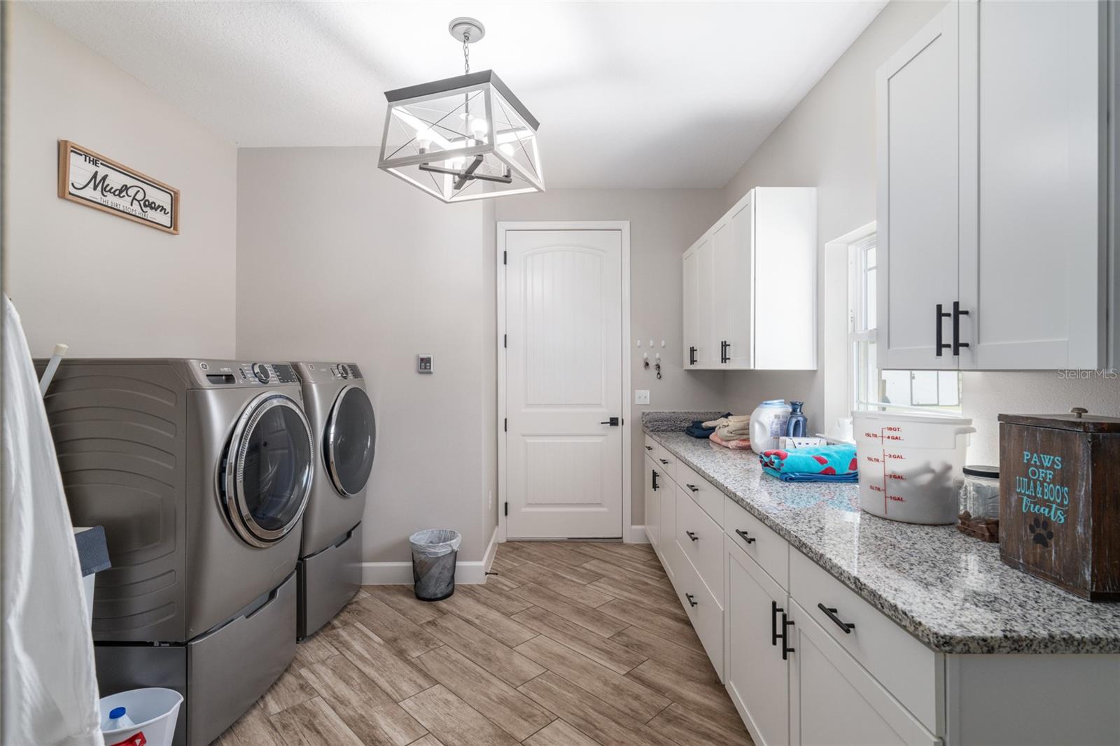 Image 52 of 98 For 4821 Sunnyside Drive