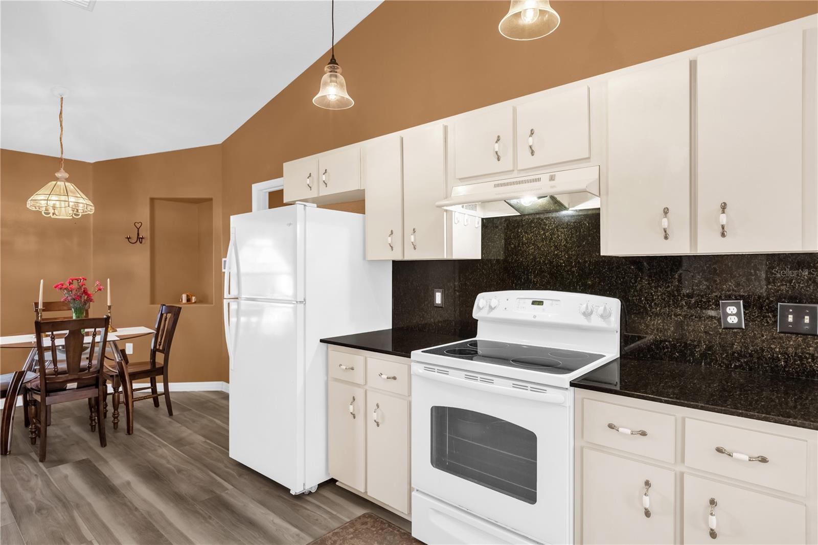 Image 12 of 35 For 8506 136th Loop