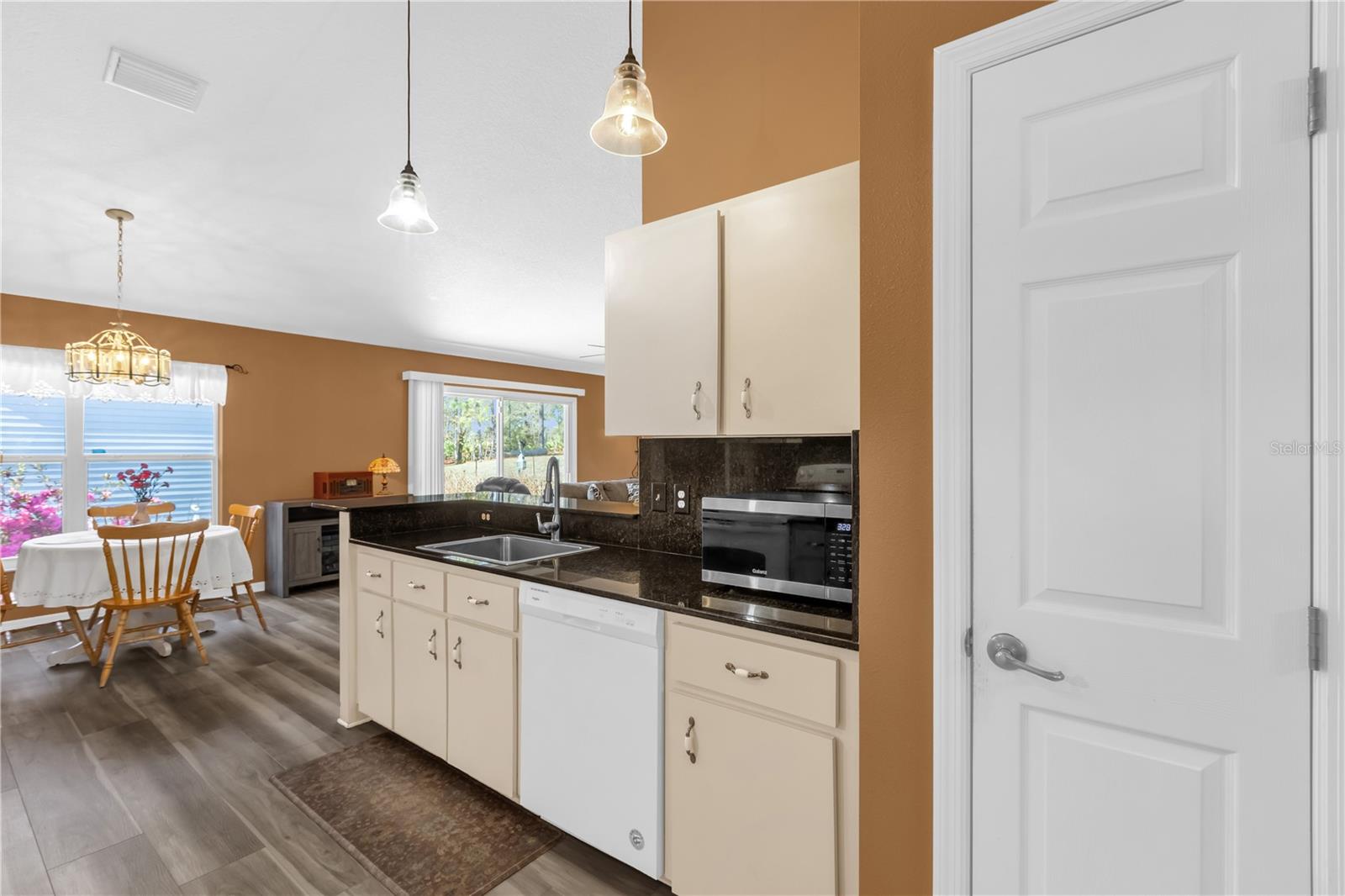 Image 13 of 35 For 8506 136th Loop