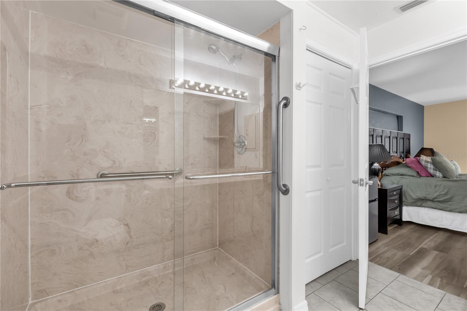 Image 18 of 35 For 8506 136th Loop