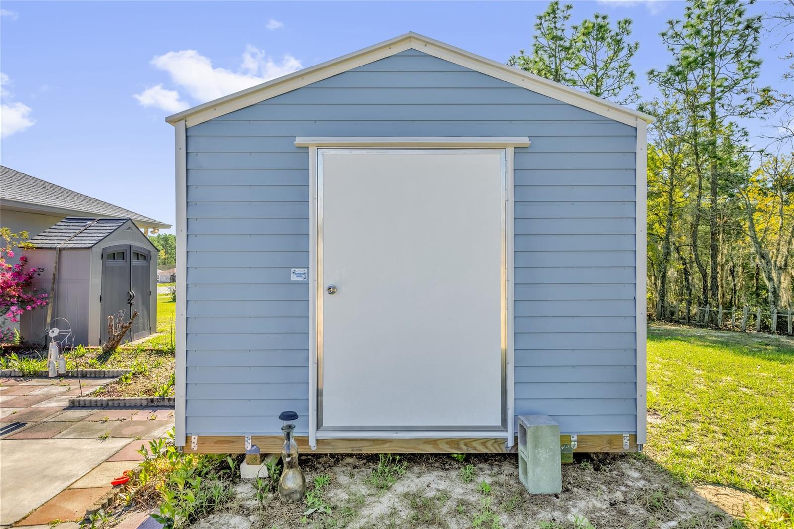 Image 28 of 35 For 8506 136th Loop