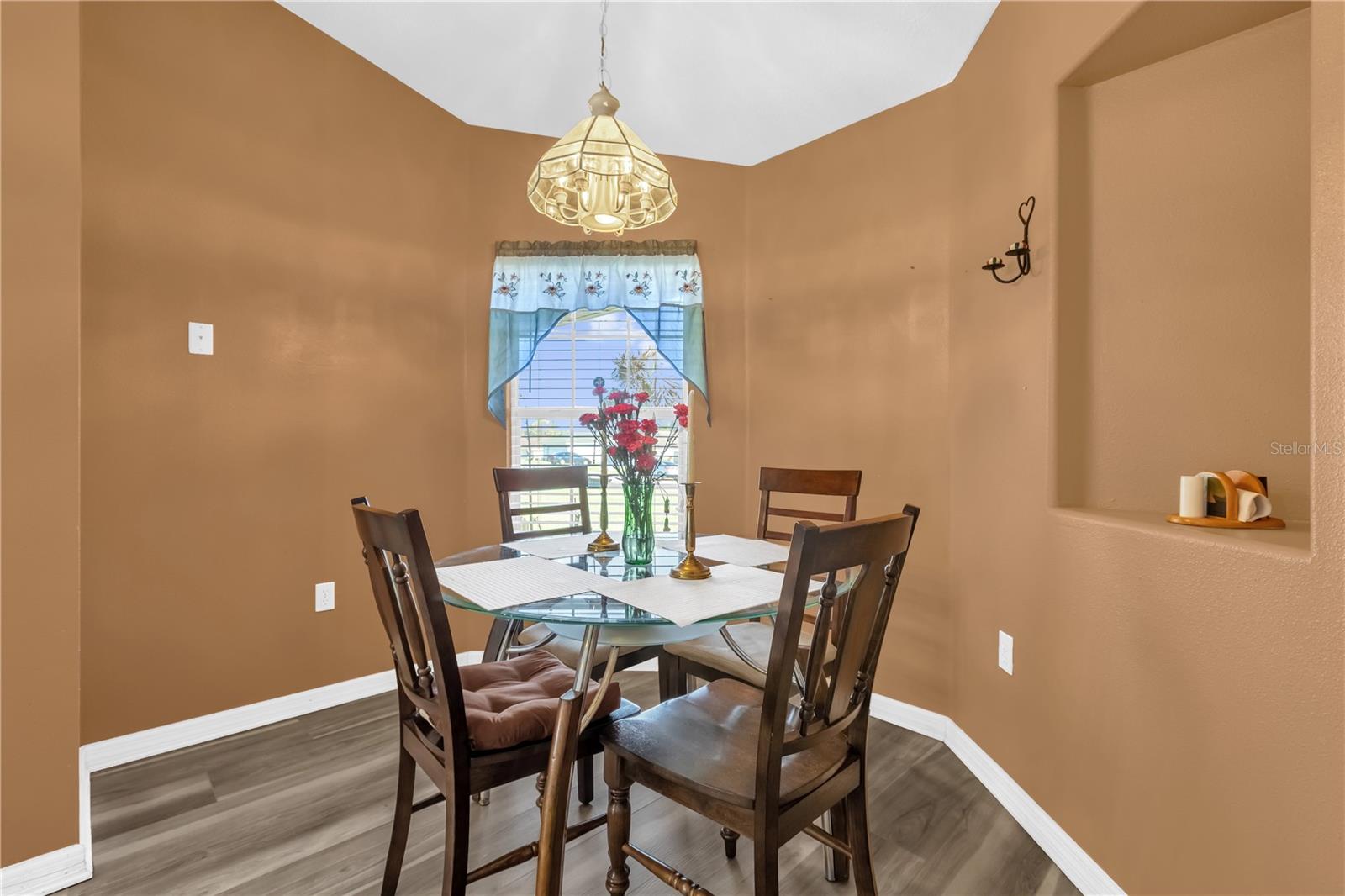 Image 8 of 35 For 8506 136th Loop