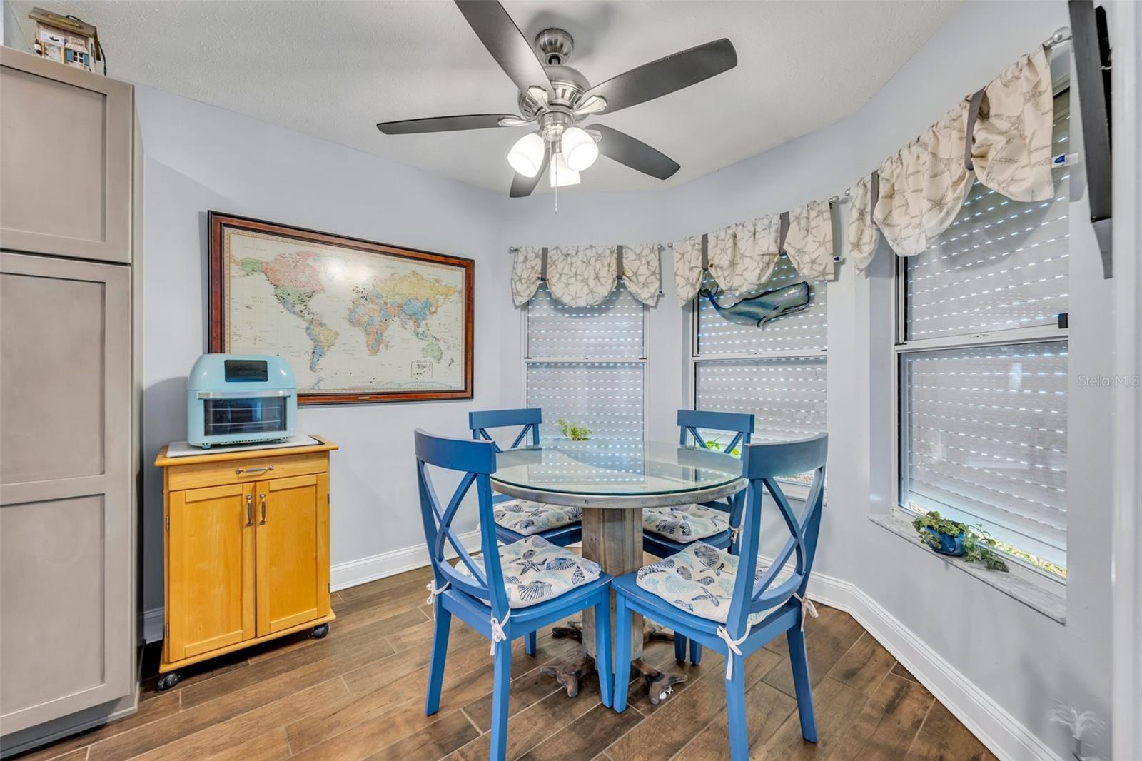 Image 22 of 51 For 11768 Riverhaven Drive