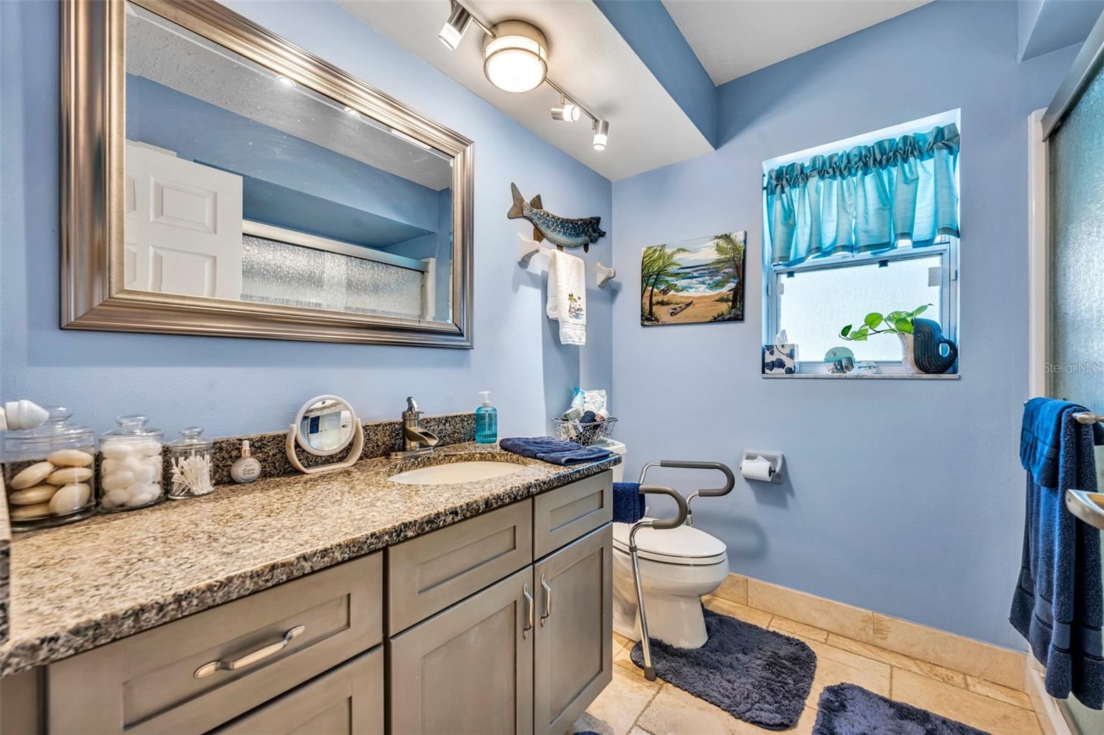 Image 30 of 51 For 11768 Riverhaven Drive