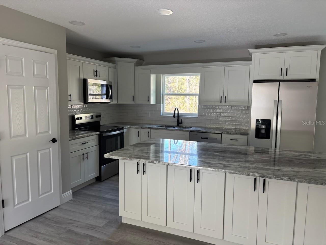 Image 10 of 37 For 9179 Commodore Drive