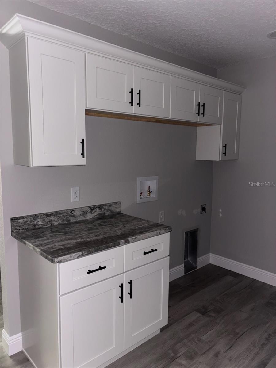 Image 16 of 37 For 9179 Commodore Drive