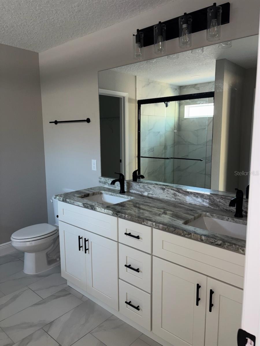 Image 24 of 37 For 9179 Commodore Drive