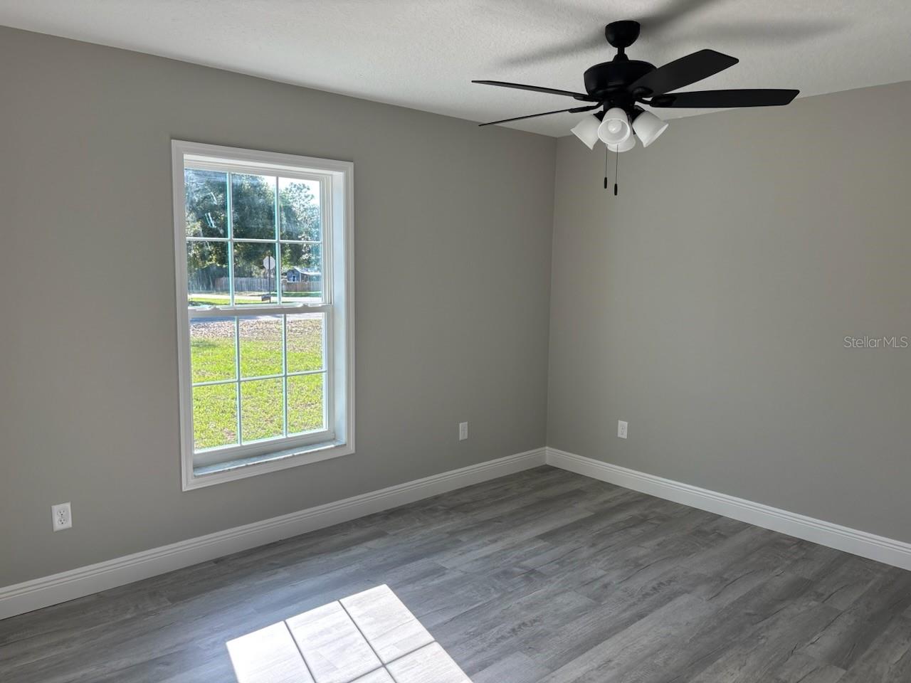 Image 36 of 37 For 9179 Commodore Drive