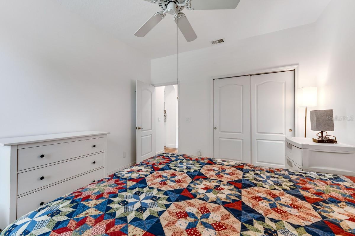 Image 17 of 39 For 1901 Park Forest Boulevard