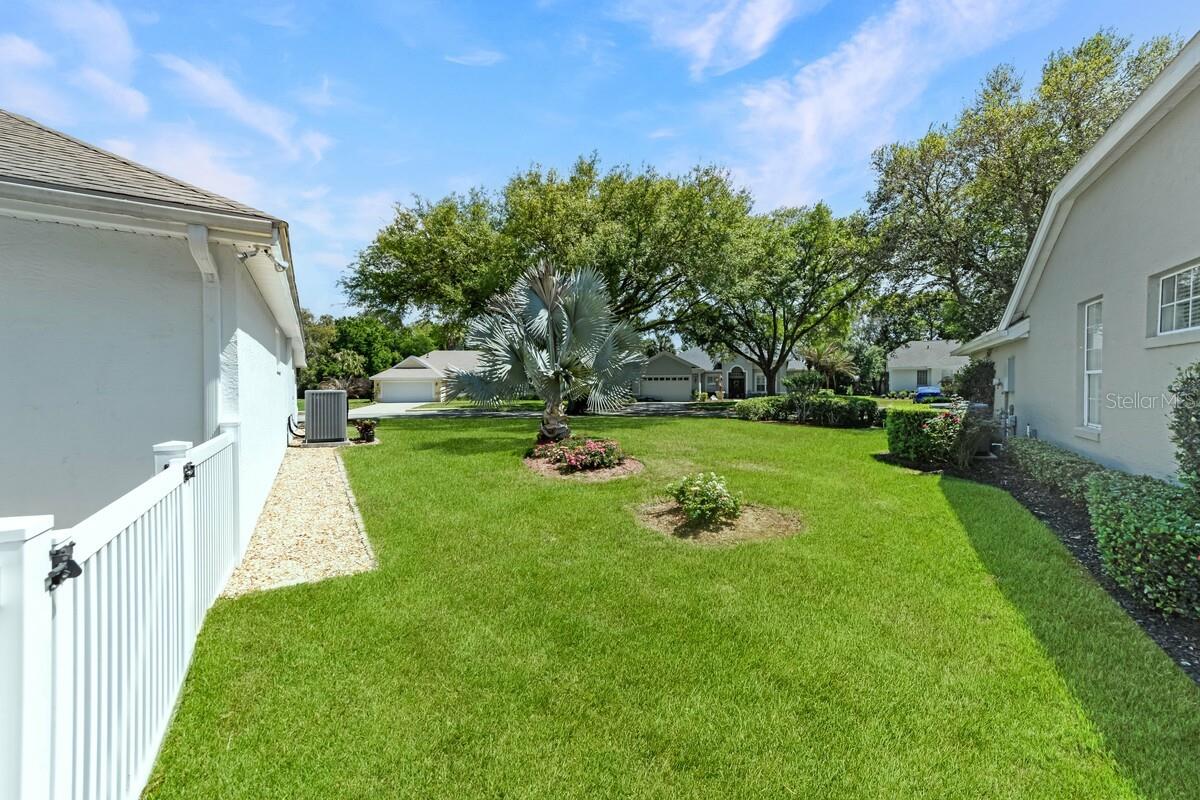 Image 5 of 39 For 1901 Park Forest Boulevard