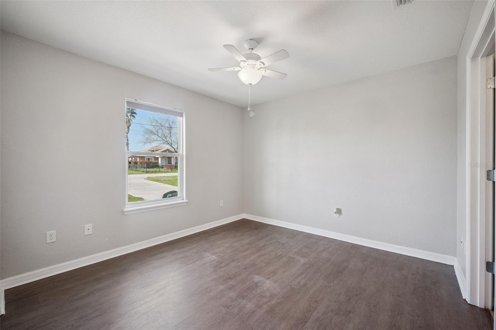 Image 16 of 32 For 7 Willow Run