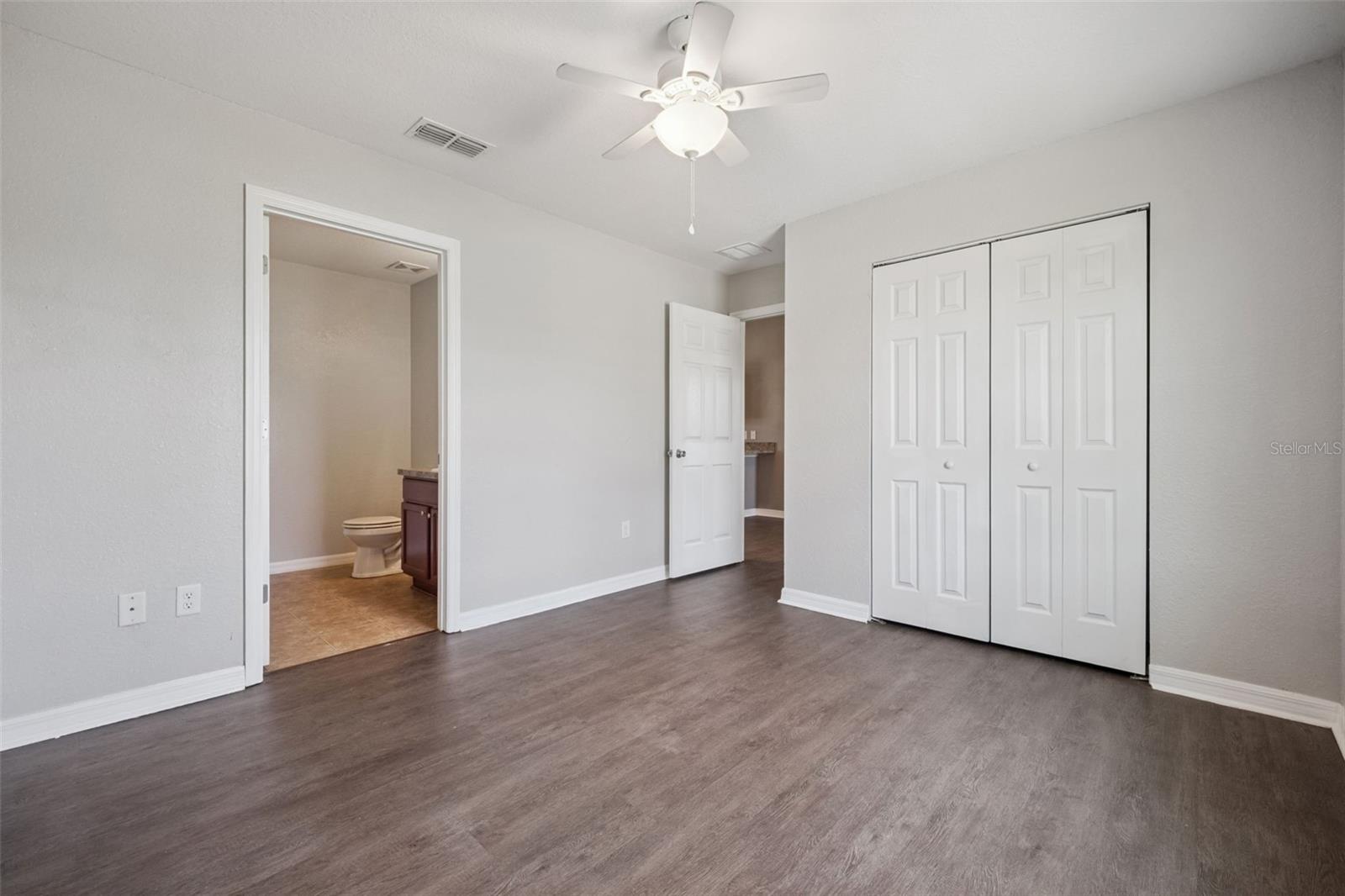 Image 17 of 32 For 7 Willow Run