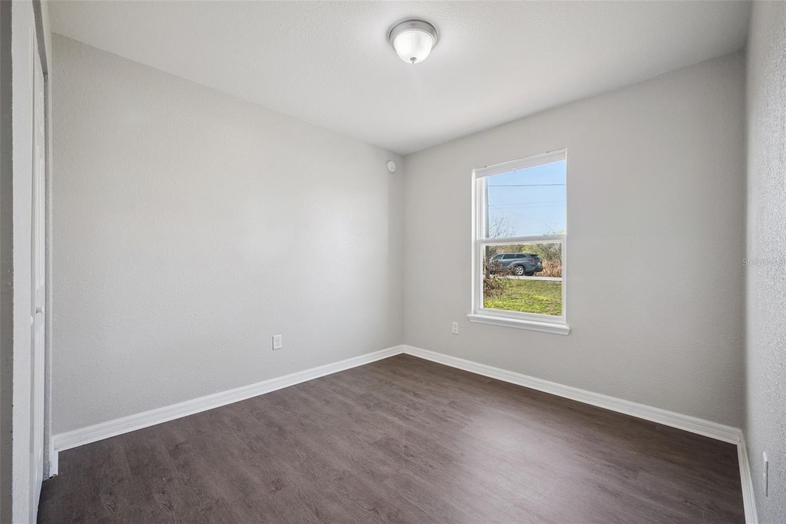 Image 24 of 32 For 7 Willow Run