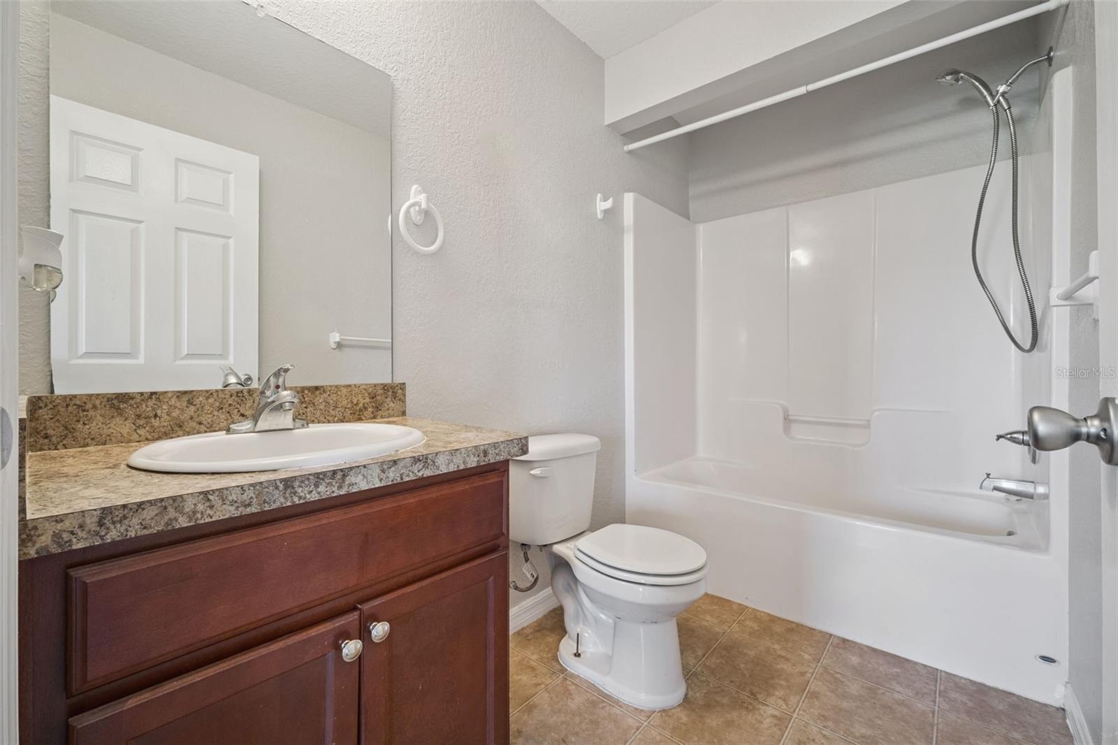 Image 26 of 32 For 7 Willow Run