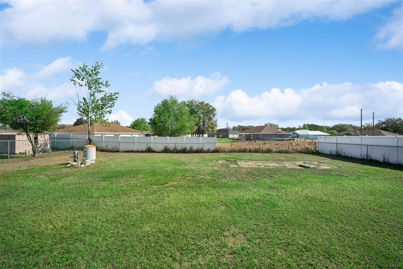 Image 28 of 32 For 7 Willow Run