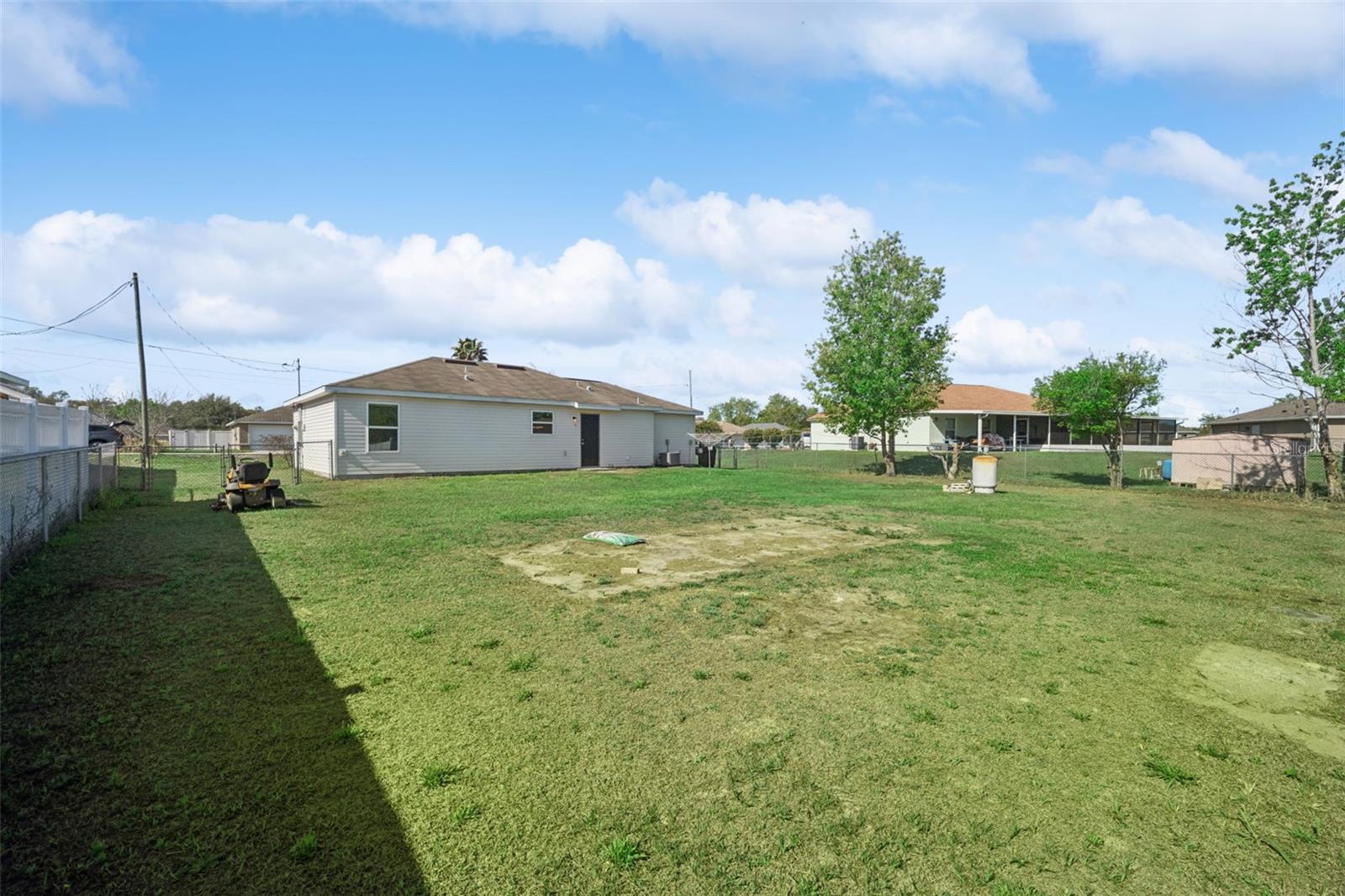 Image 30 of 32 For 7 Willow Run