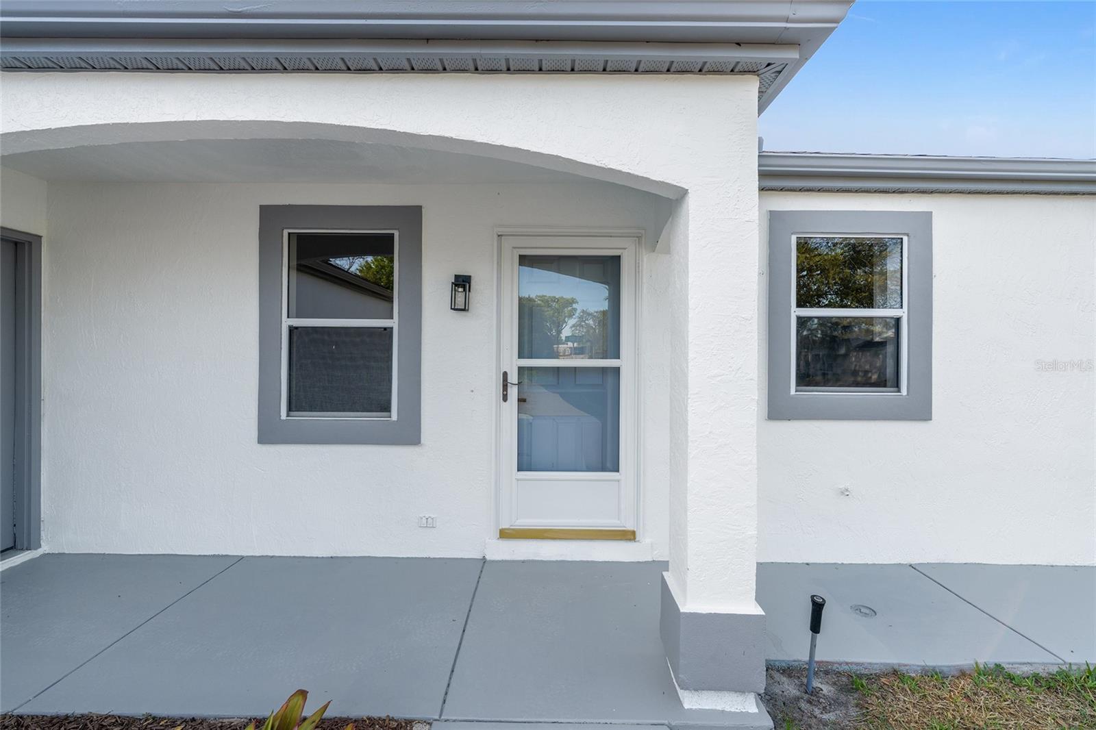 Image 4 of 37 For 843 Bolivar Street