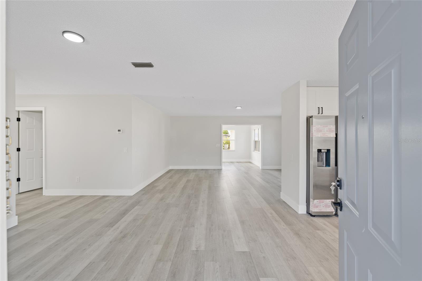 Image 5 of 37 For 843 Bolivar Street