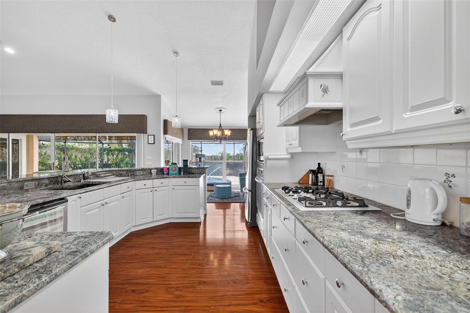 Image 18 of 40 For 39125 Tacoma Drive