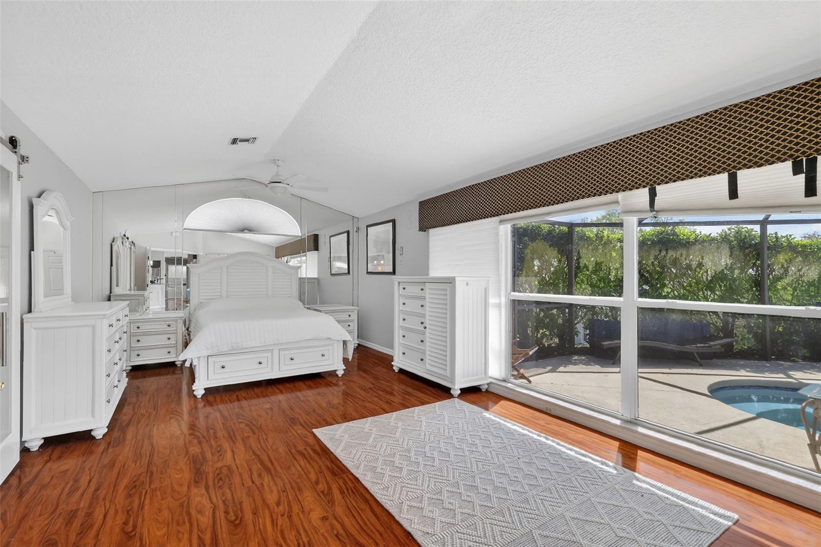 Image 23 of 40 For 39125 Tacoma Drive