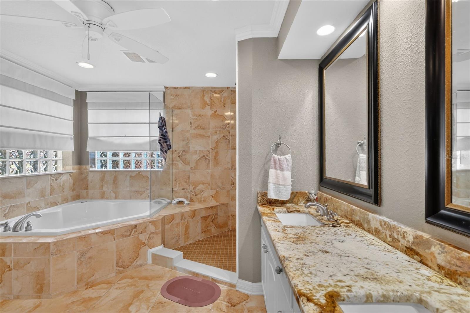 Image 26 of 40 For 39125 Tacoma Drive