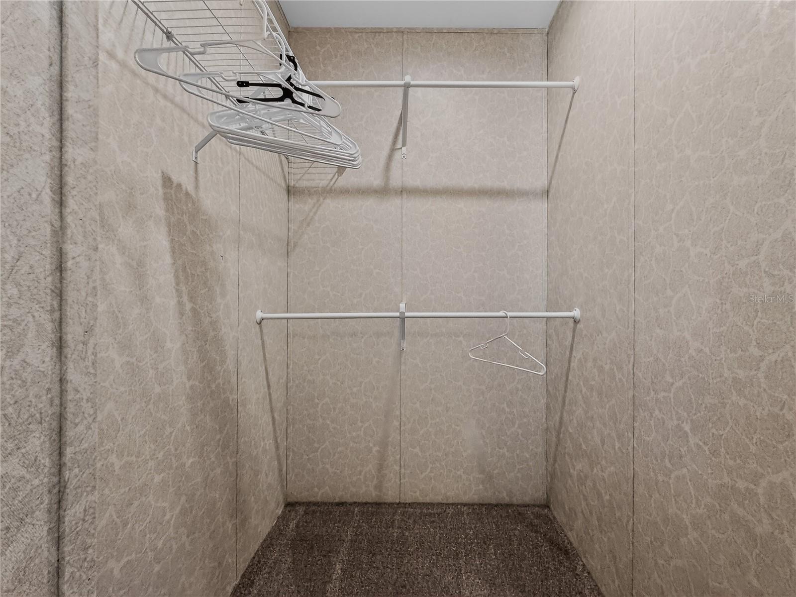 Image 18 of 48 For 9925 Scepter Avenue