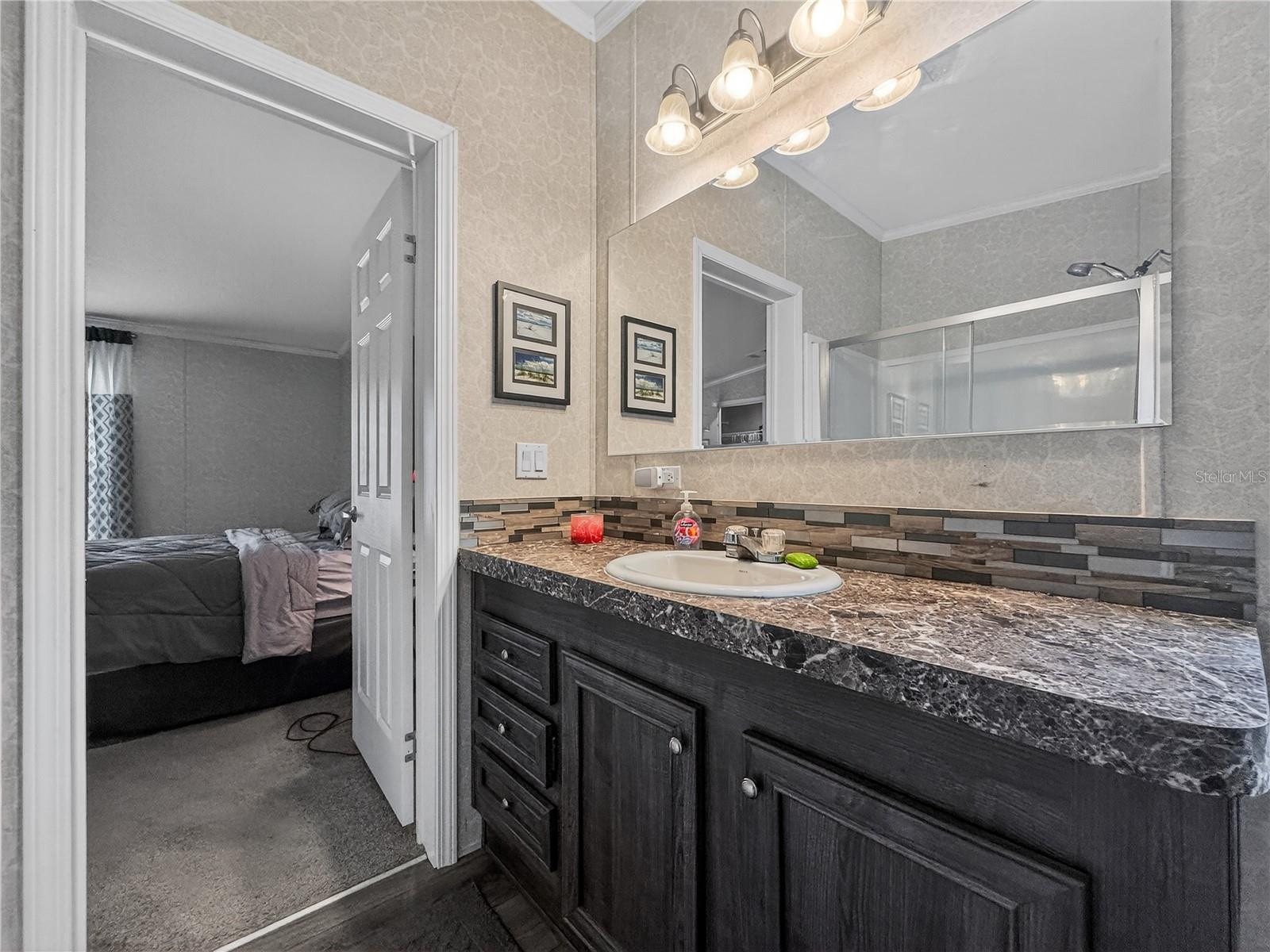 Image 23 of 48 For 9925 Scepter Avenue