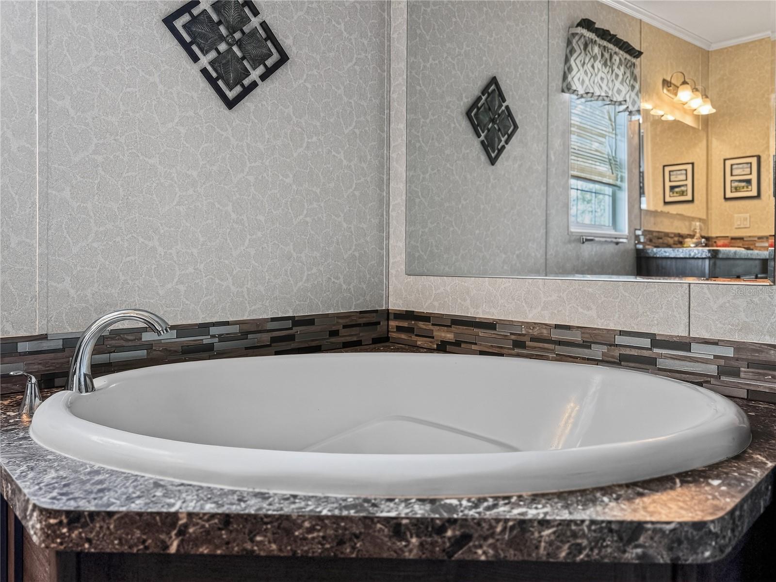 Image 24 of 48 For 9925 Scepter Avenue