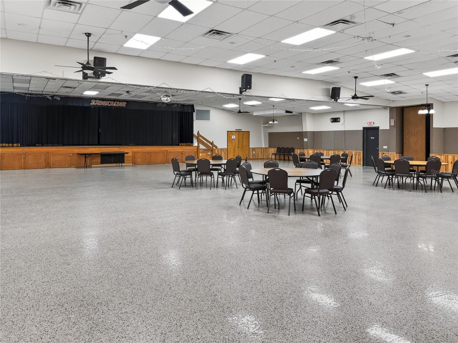 Image 41 of 48 For 9925 Scepter Avenue