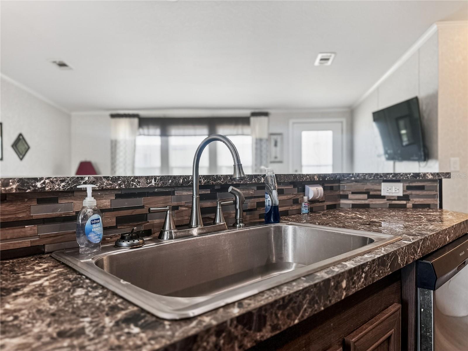 Image 7 of 48 For 9925 Scepter Avenue