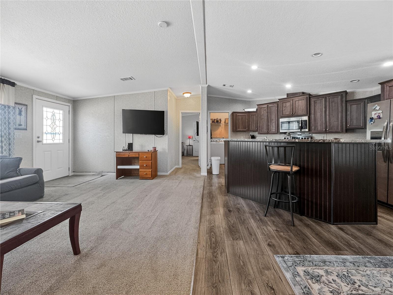 Image 8 of 48 For 9925 Scepter Avenue