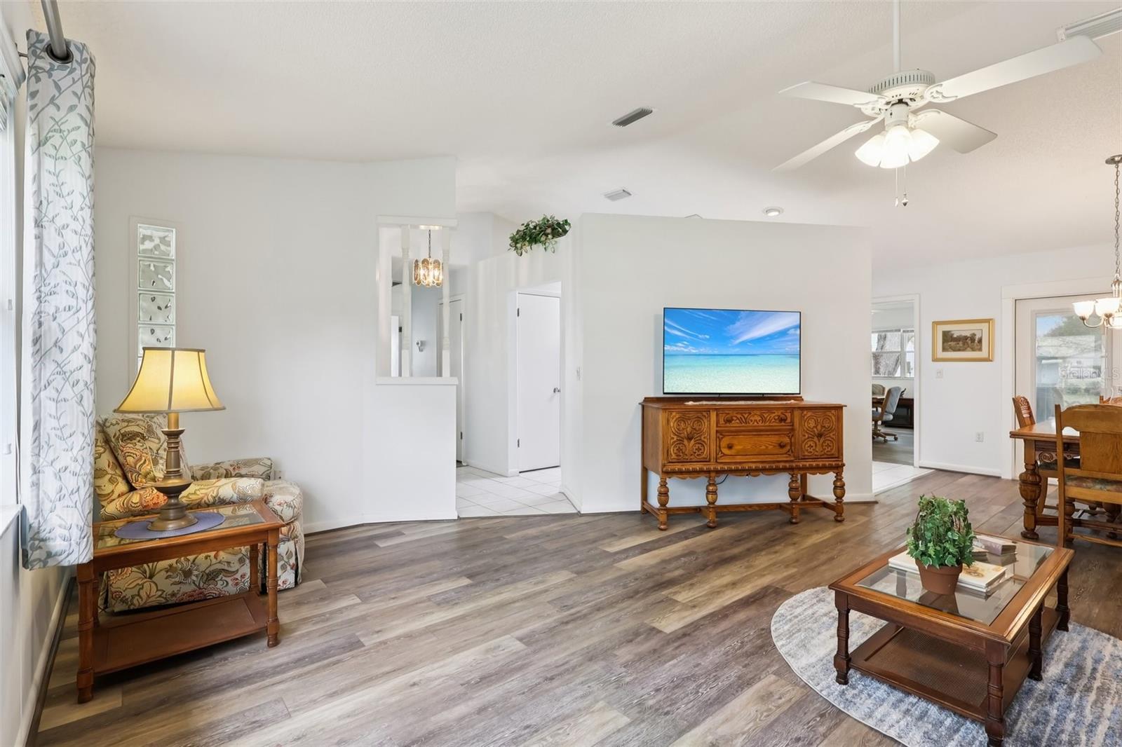 Image 10 of 43 For 1614 New Abbey Avenue