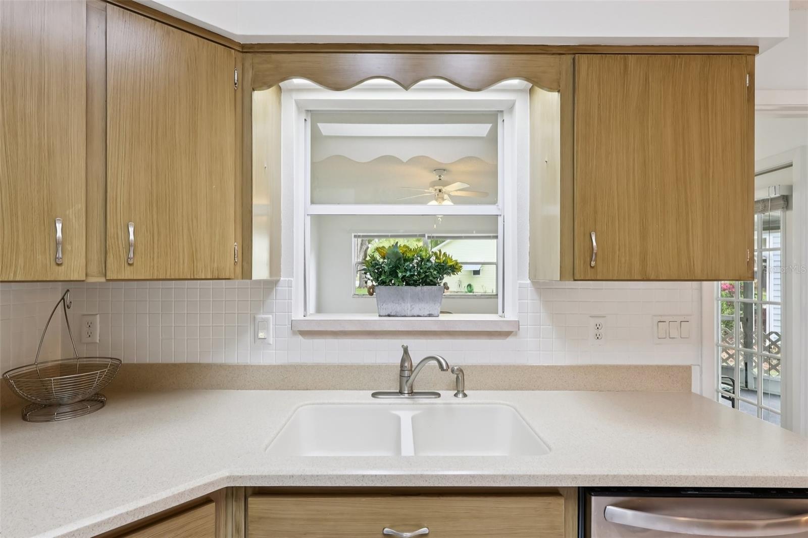 Image 21 of 43 For 1614 New Abbey Avenue