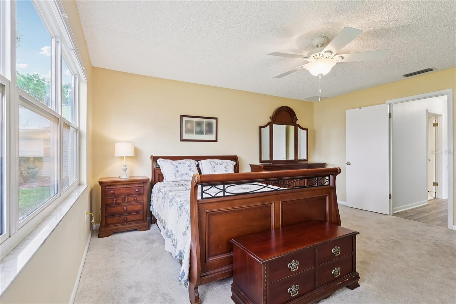 Image 27 of 43 For 1614 New Abbey Avenue