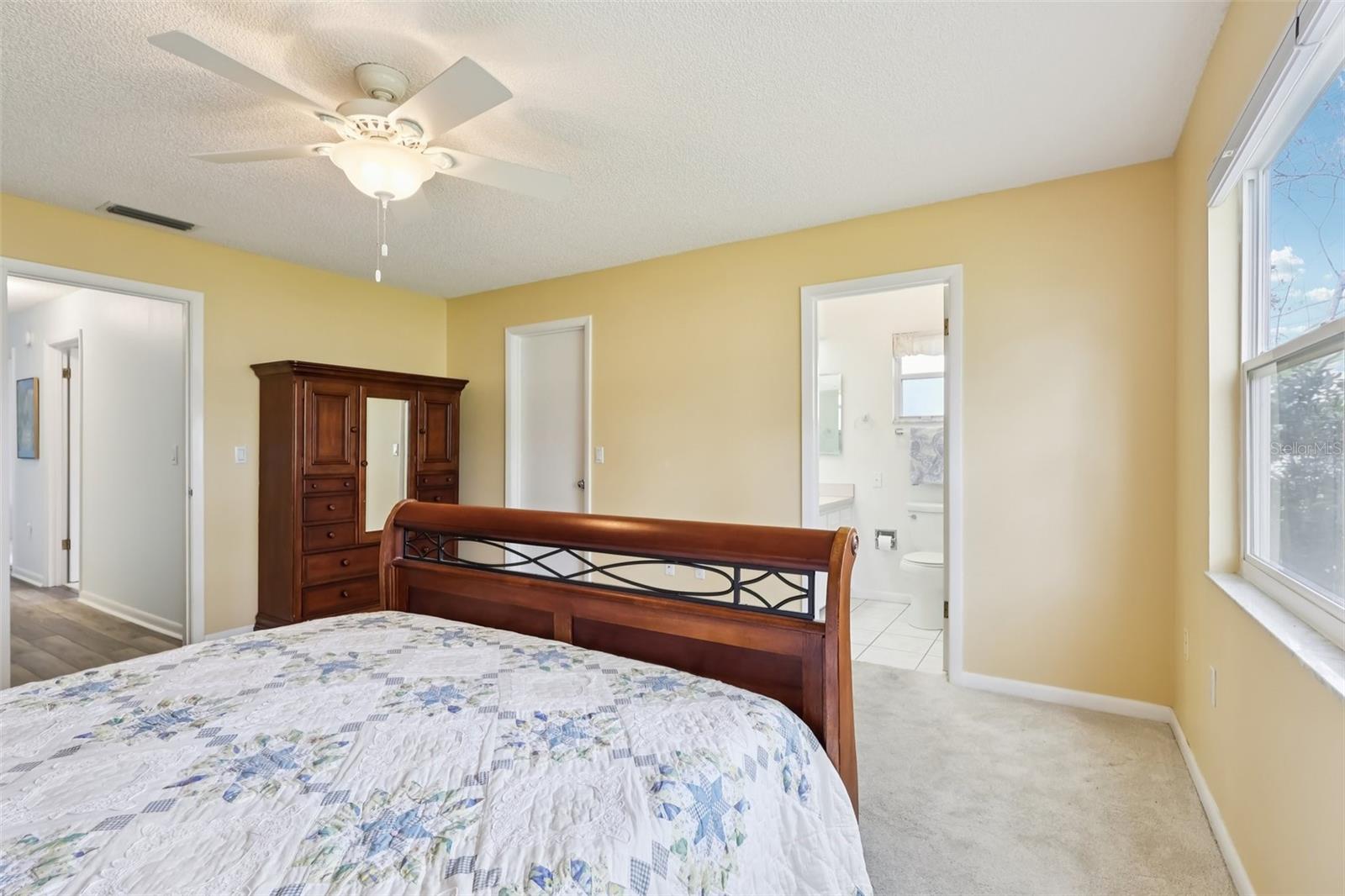 Image 28 of 43 For 1614 New Abbey Avenue