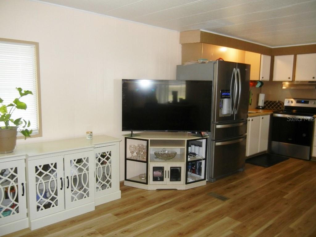 Image 15 of 36 For 212 Rue De Pont