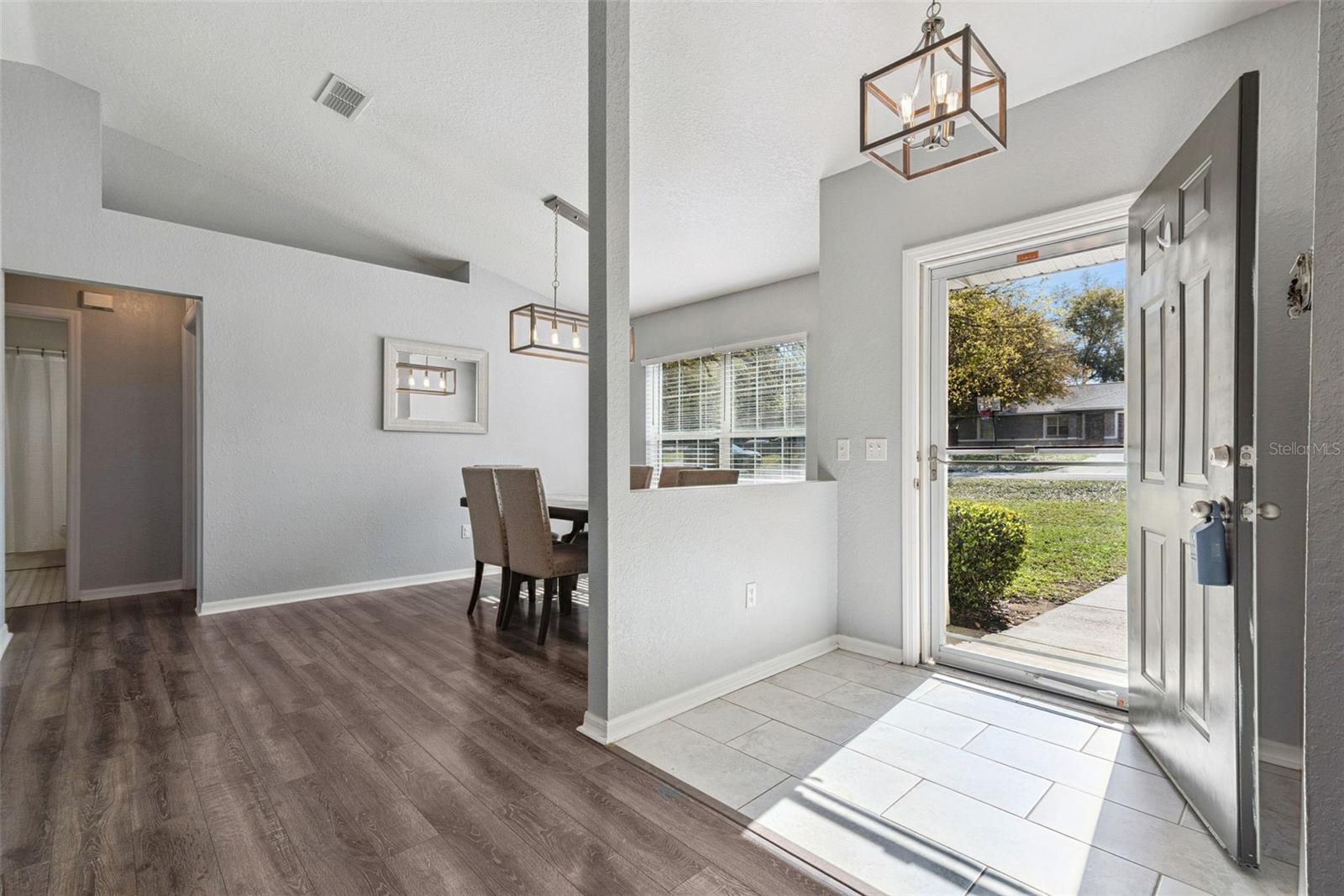 Image 4 of 28 For 56 Hemlock Radial