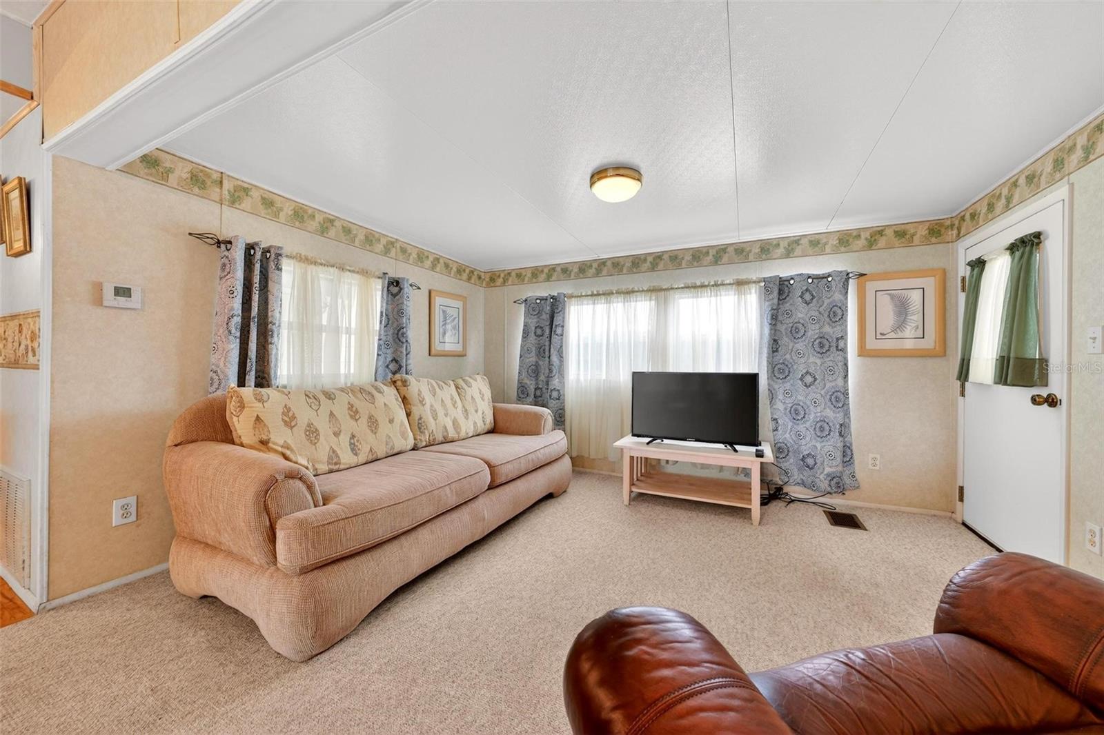 Image 11 of 66 For 11914 Hickory Lane