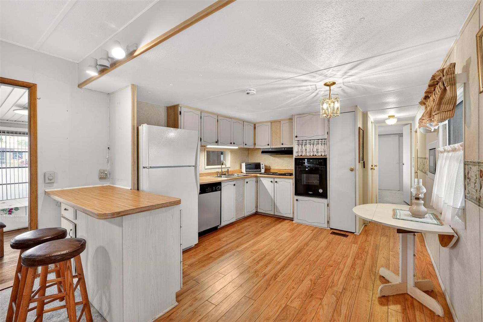 Image 13 of 66 For 11914 Hickory Lane