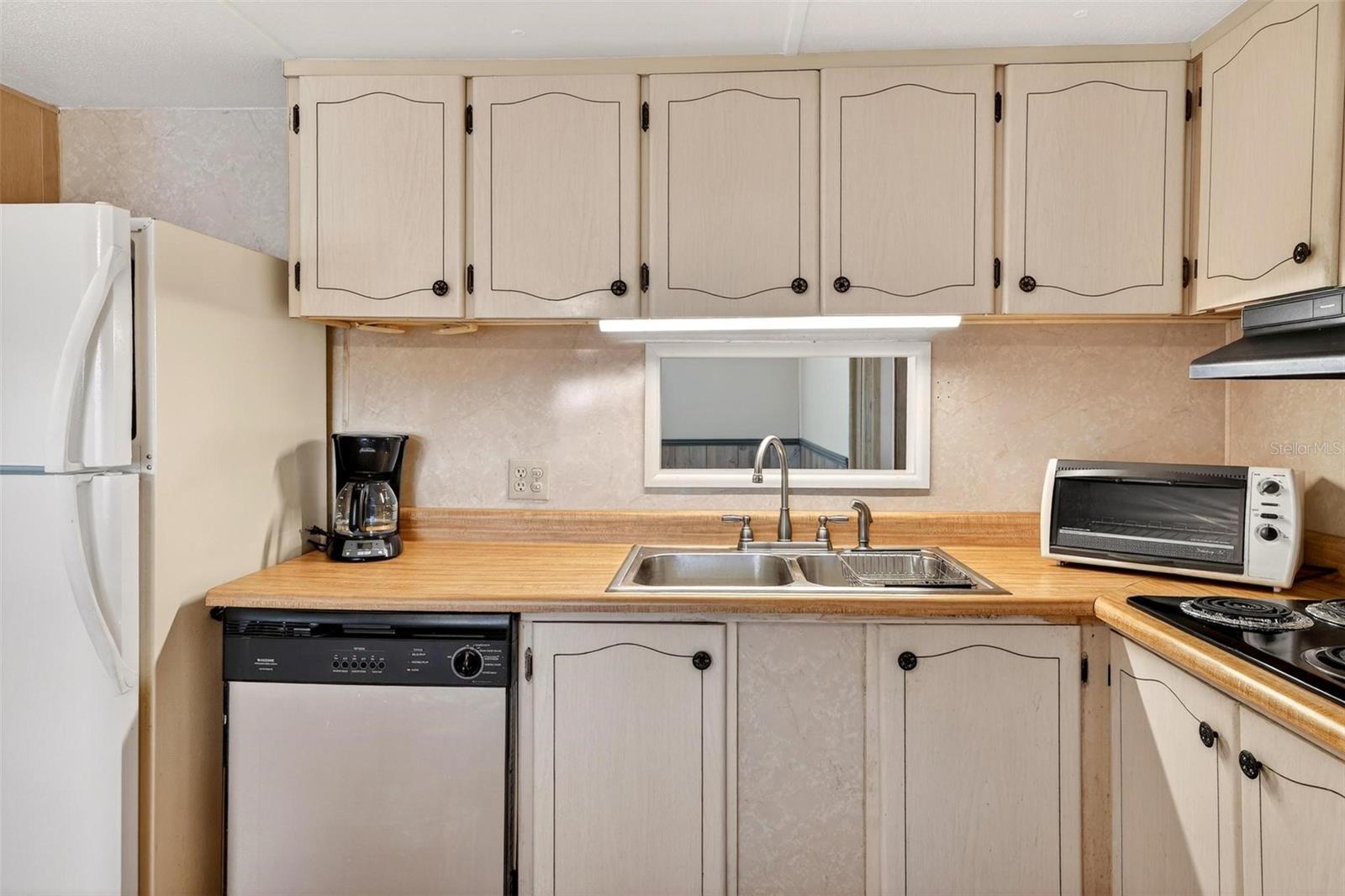 Image 15 of 66 For 11914 Hickory Lane