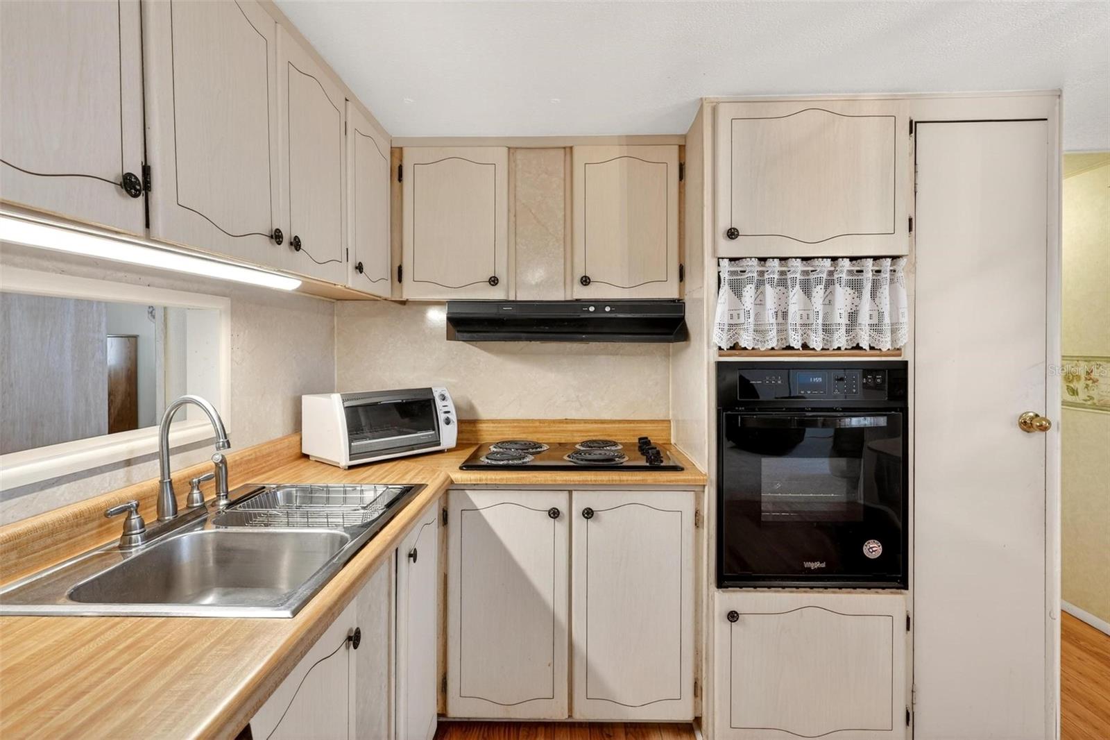 Image 16 of 66 For 11914 Hickory Lane