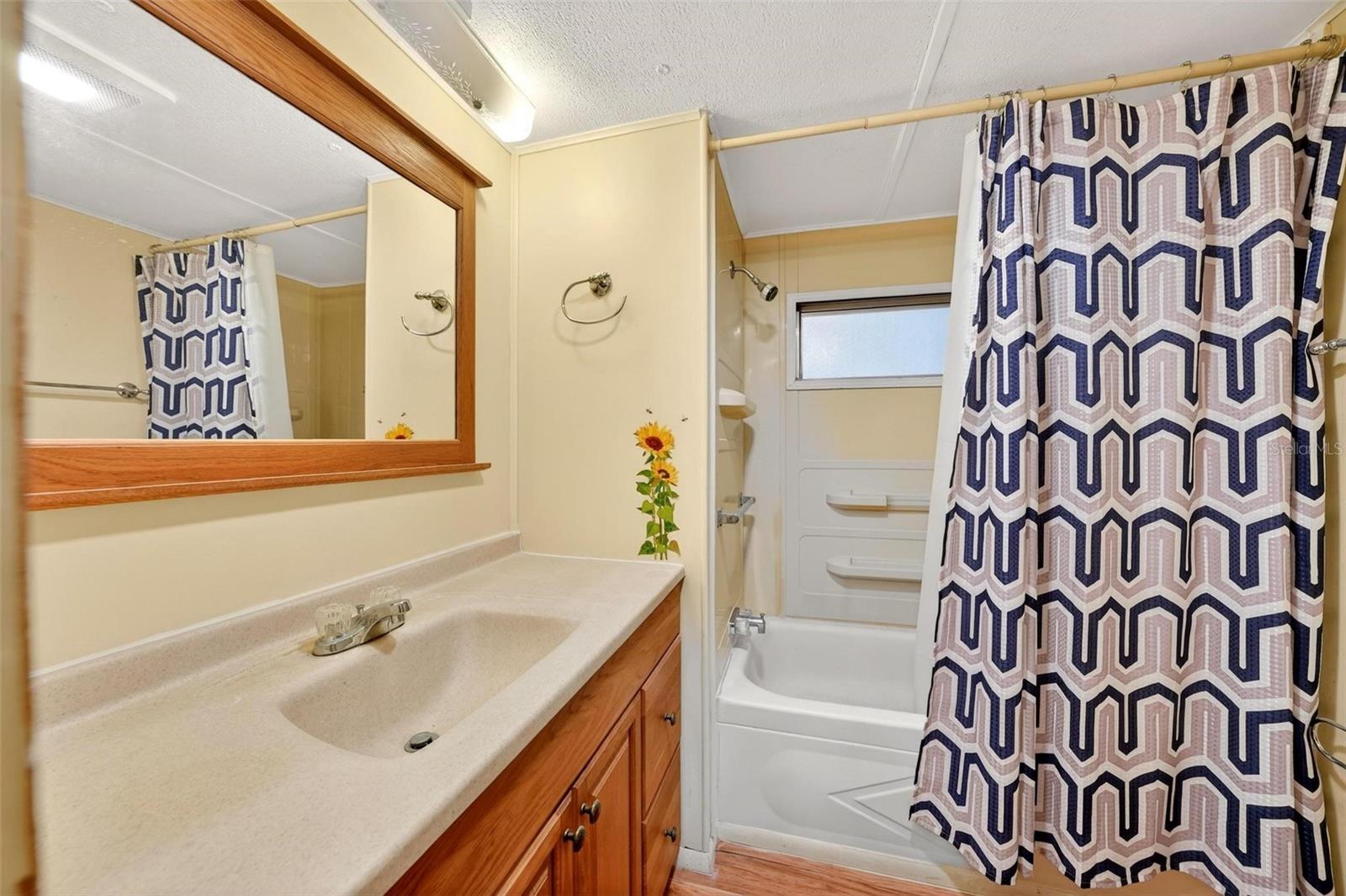 Image 25 of 66 For 11914 Hickory Lane