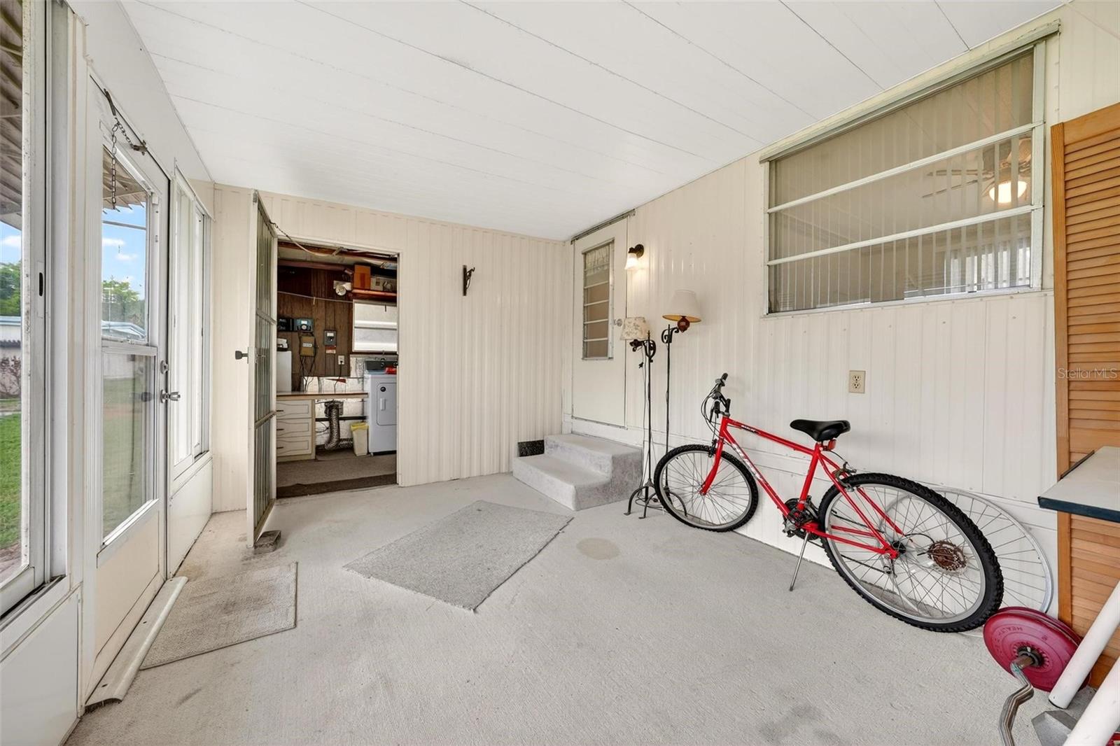 Image 27 of 66 For 11914 Hickory Lane