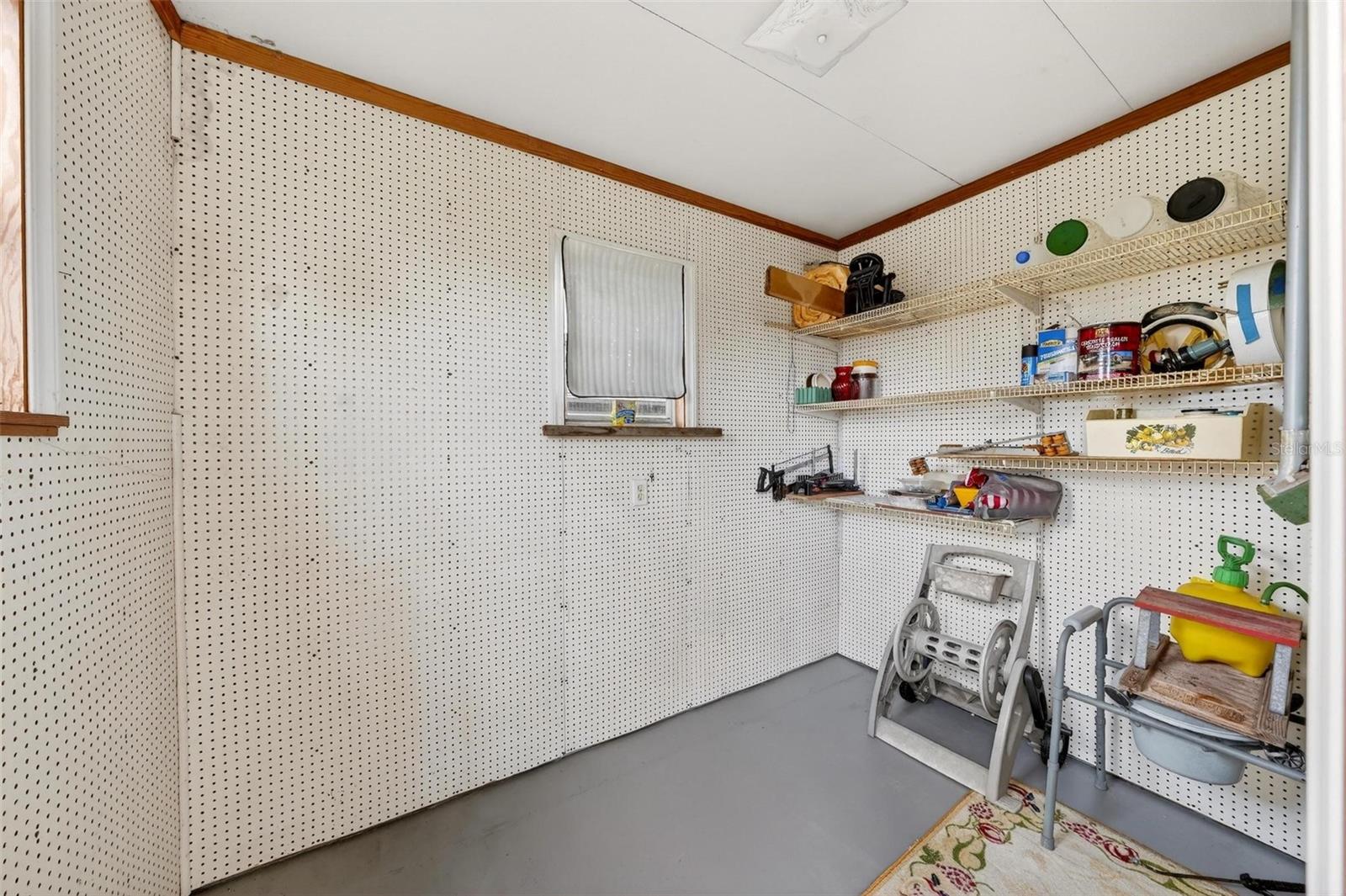 Image 32 of 66 For 11914 Hickory Lane