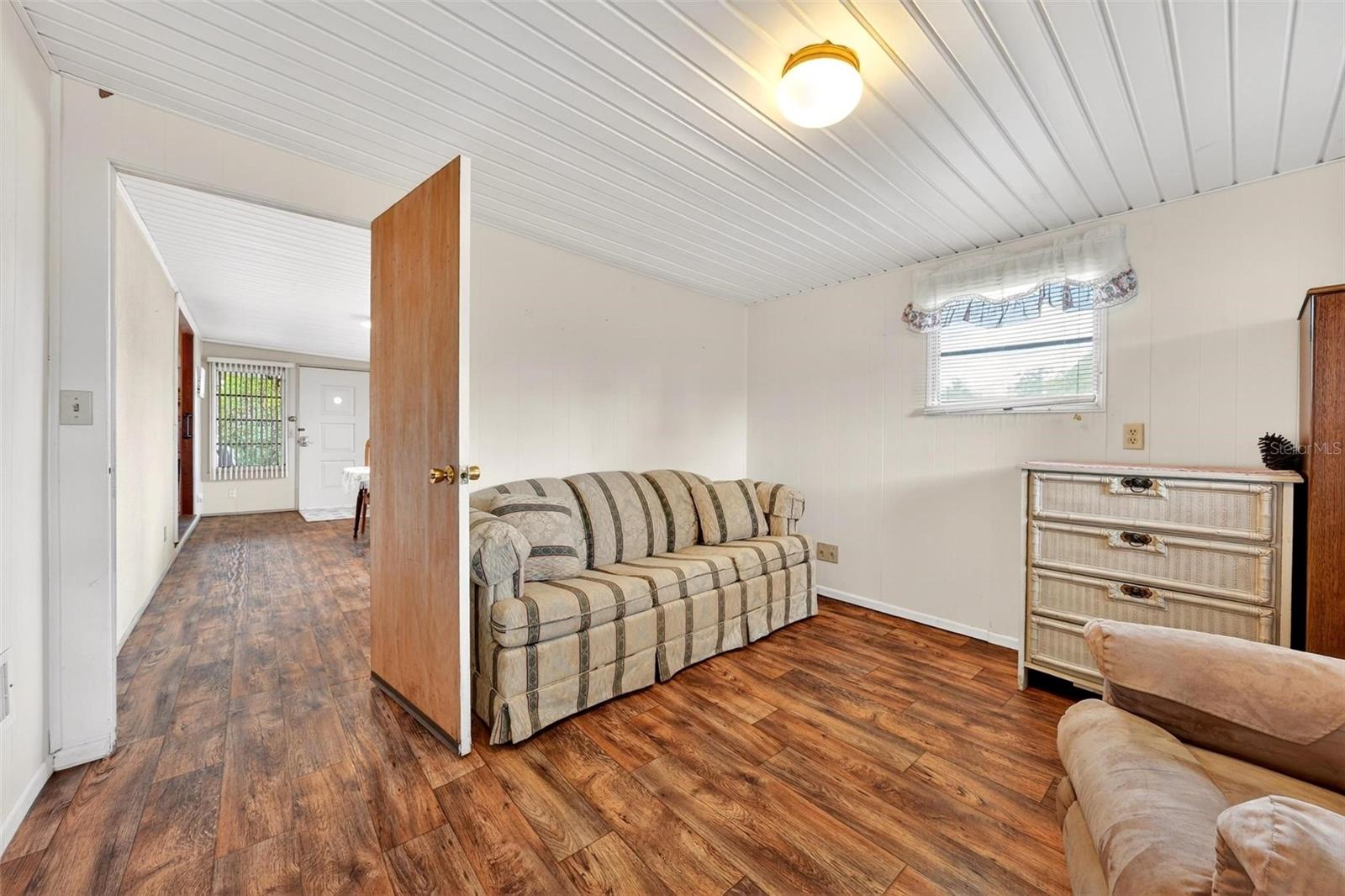 Image 5 of 66 For 11914 Hickory Lane