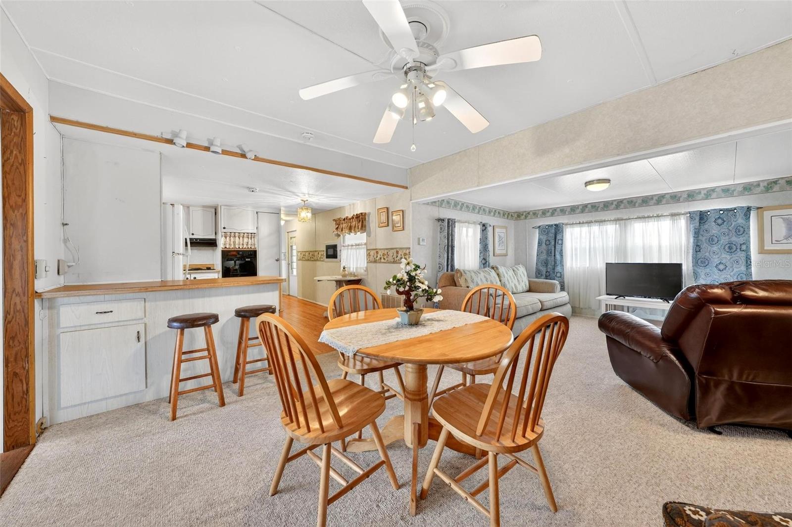 Image 8 of 66 For 11914 Hickory Lane