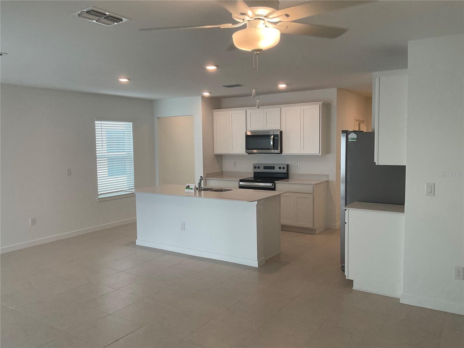 Image 4 of 6 For 3591 Hornbeam Road