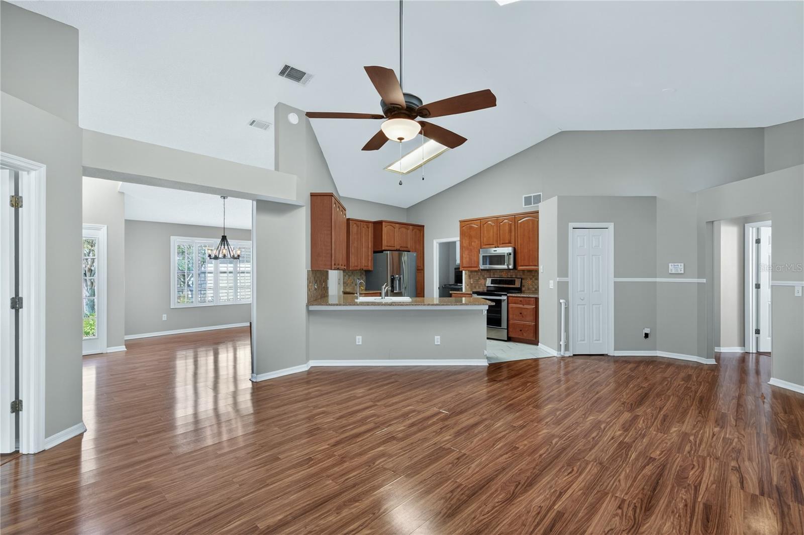 Image 12 of 42 For 112 Madrona  