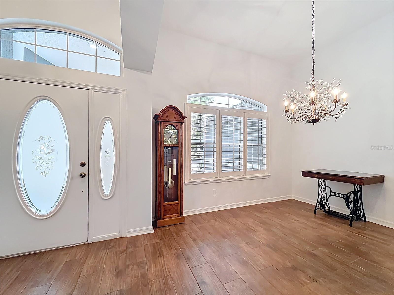 Image 10 of 47 For 507 Dowling Circle