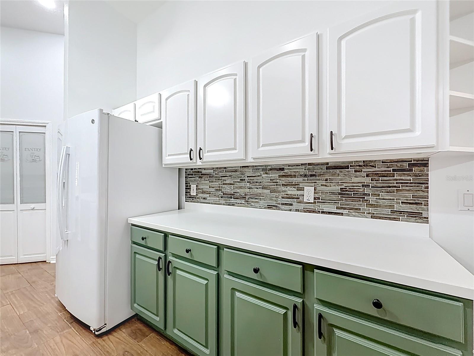 Image 18 of 47 For 507 Dowling Circle